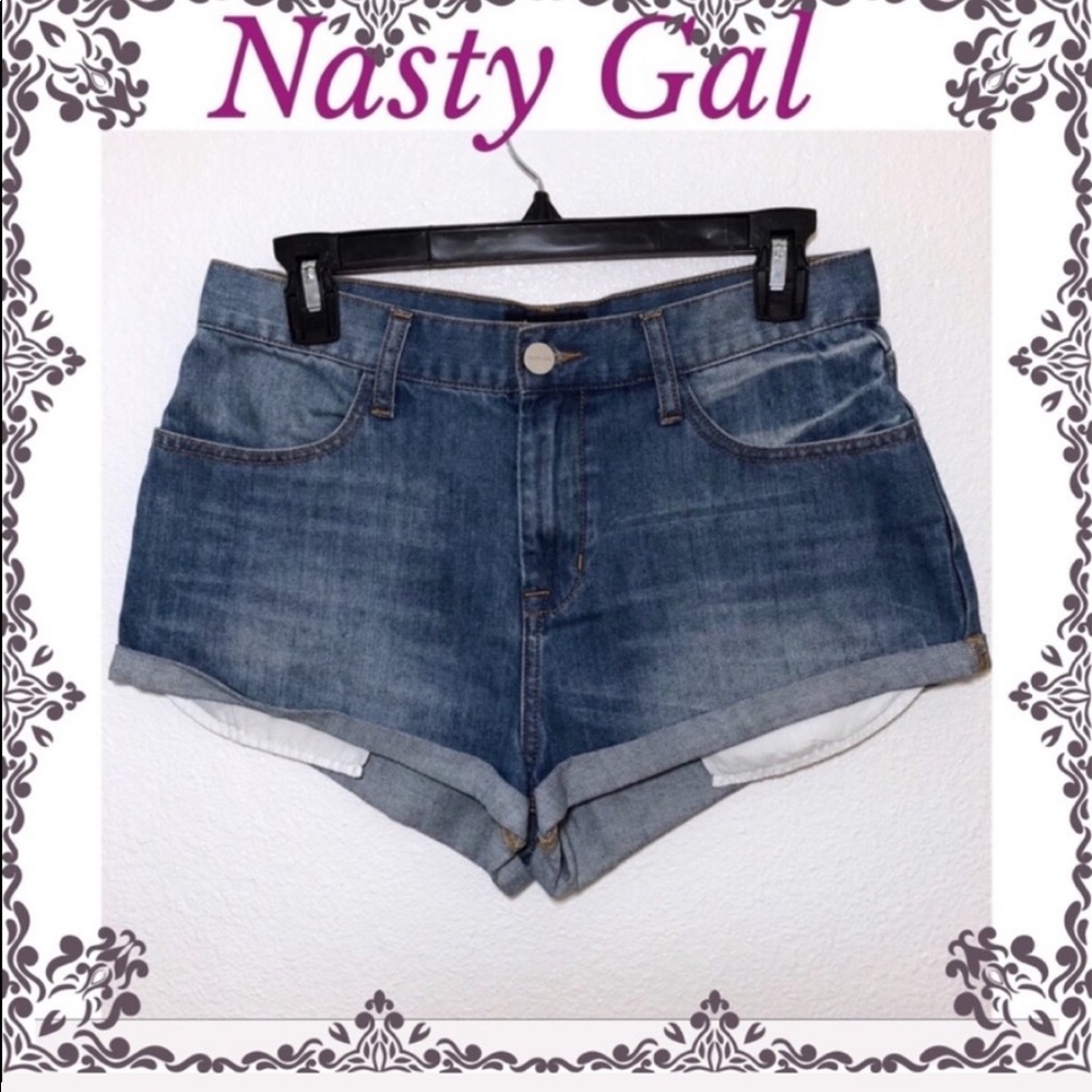 Nasty Gal jean shorts size 26